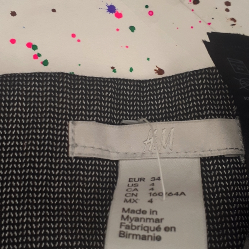 H&M pencil pleaded skirt